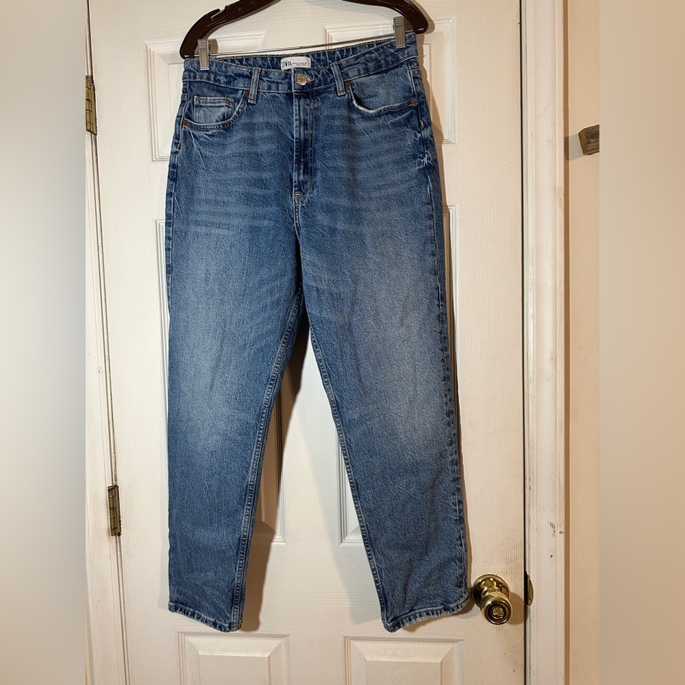 Zara Blue Cropped Ankle Jeans